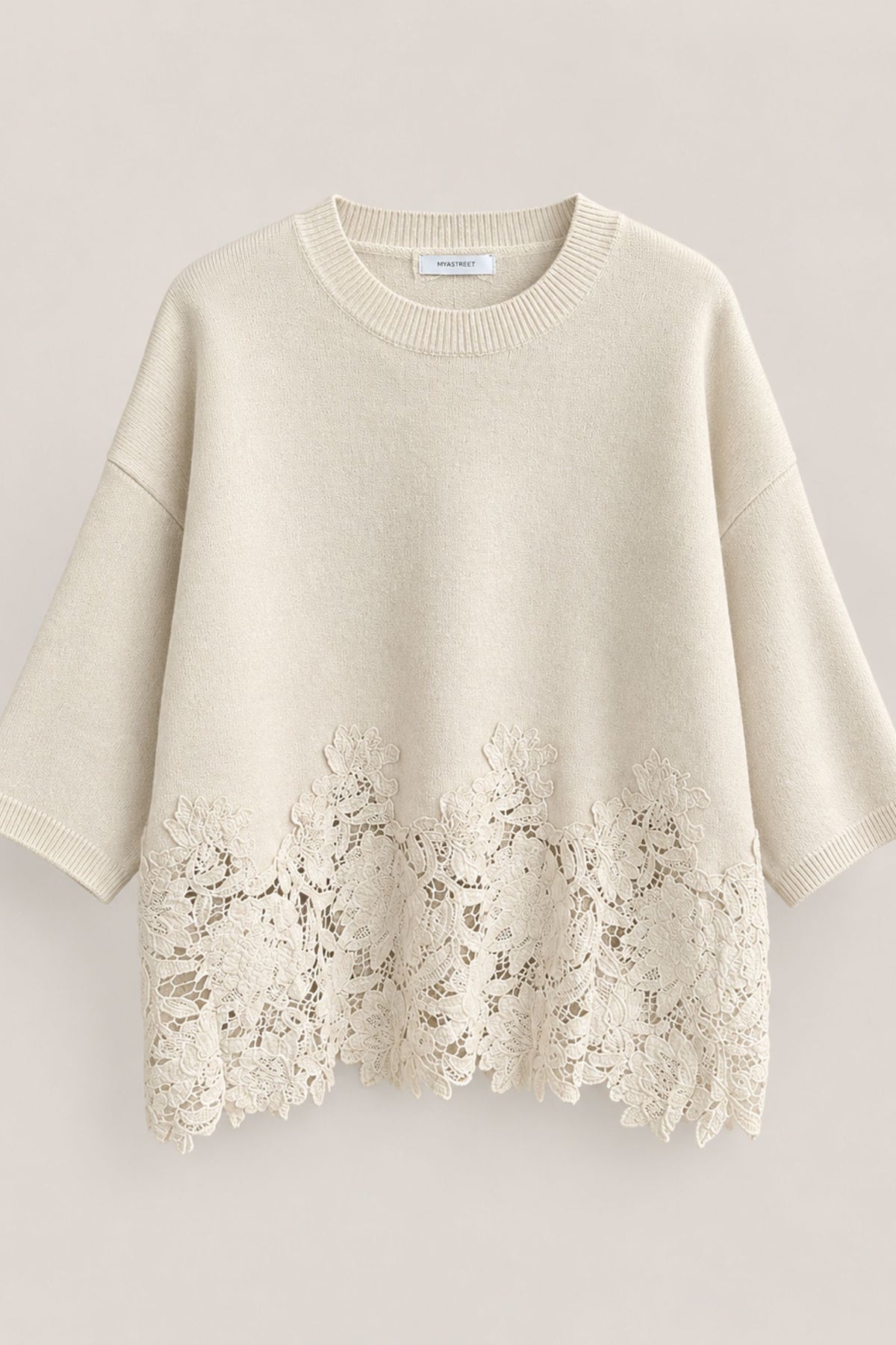 Maglia oversize con inserto in pizzo